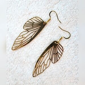 Delicate Metallic Butterfly Wing Statement Dangle Earrings / Pierced